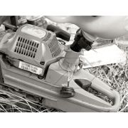 Universal Safety Spout For Chain Oil